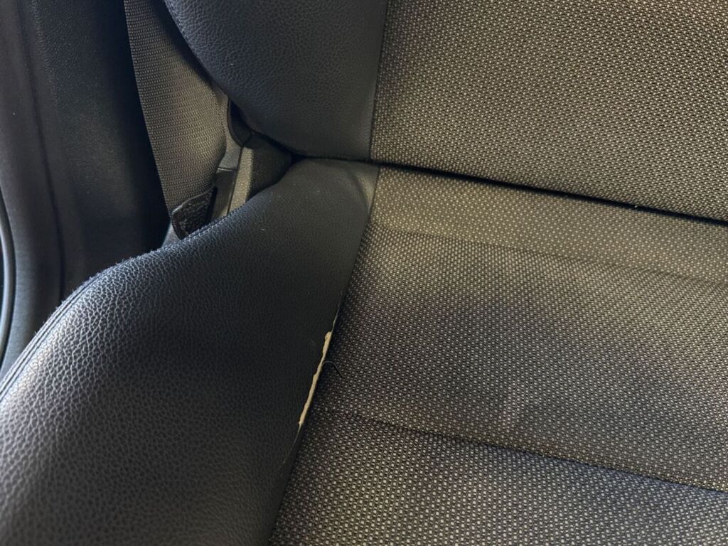 Mercedes-Benz E 2009 Musta
