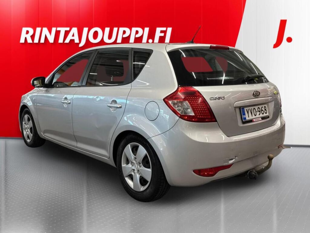 Kia Ceed 2010 Hopea