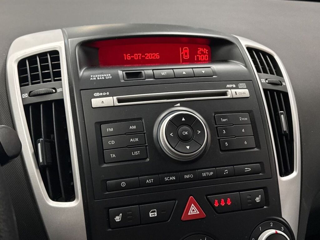 Kia Ceed 2010 Hopea