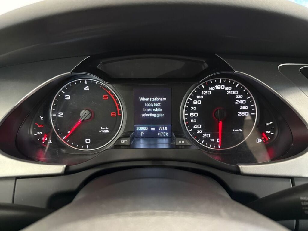 Audi A4 2010 Valkoinen