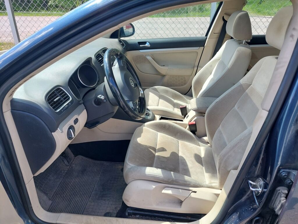 Volkswagen Golf 2009 Sininen