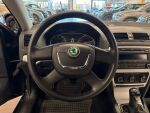 Skoda Octavia 2010 Musta