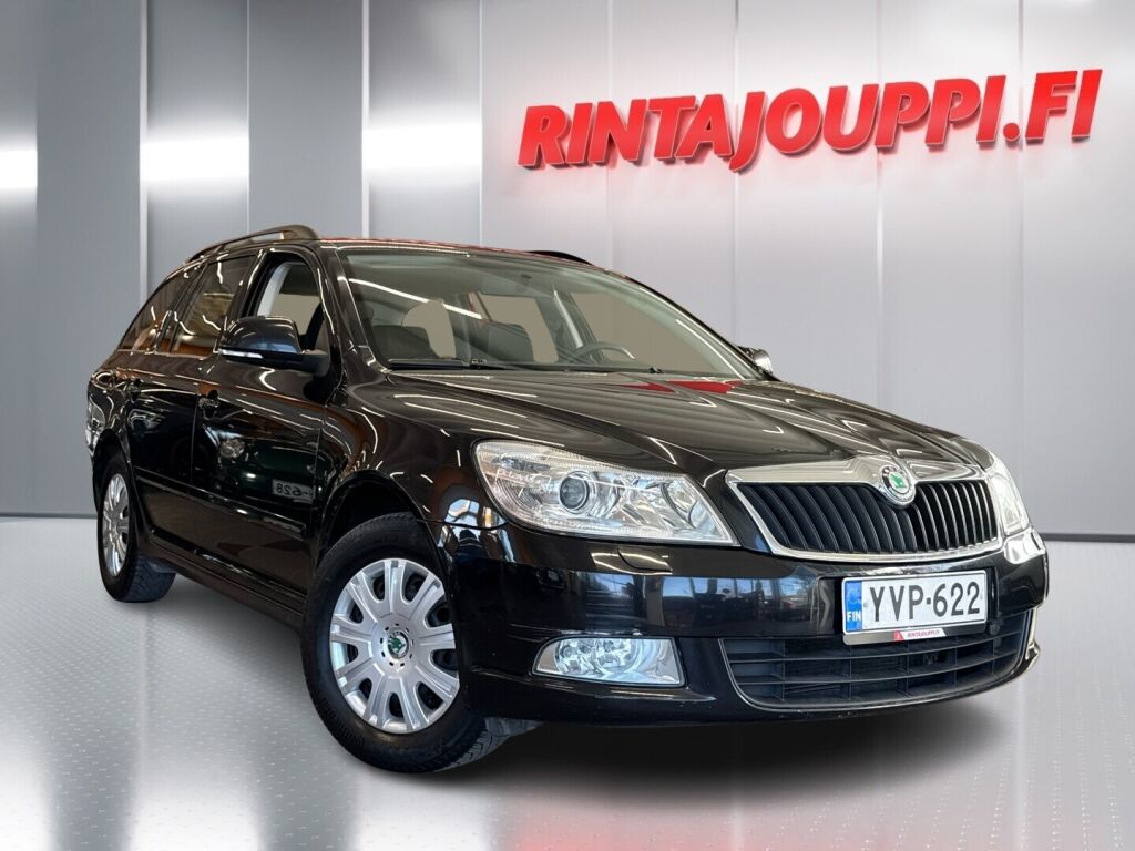 Skoda Octavia 2010 Musta