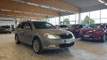 Skoda Octavia 2010 Ruskea (beige)