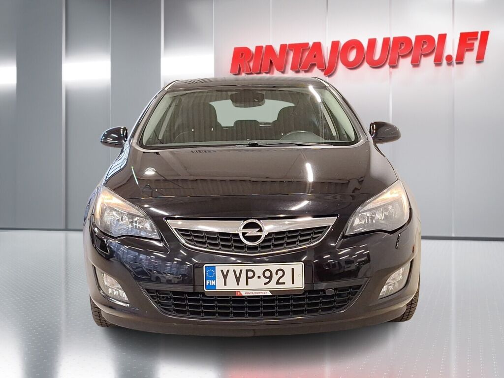 Opel Astra 2010 Musta
