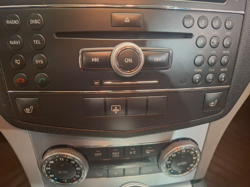 Mercedes-Benz C 2008 Musta