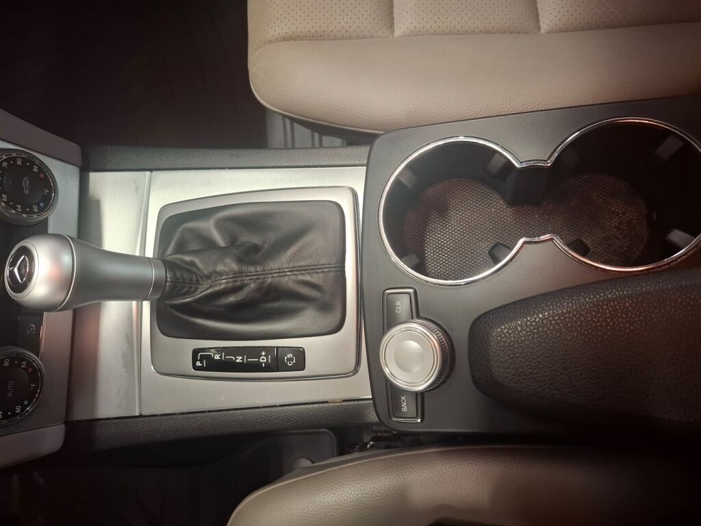 Mercedes-Benz C 2008 Musta