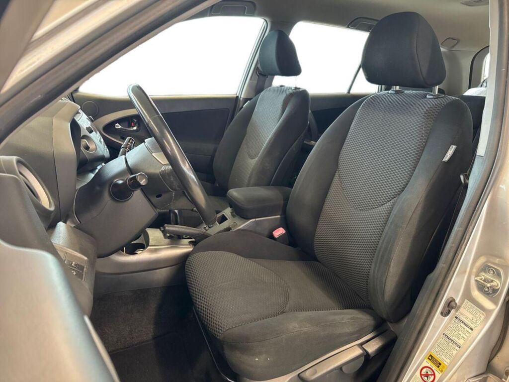 Toyota RAV4 2006 Hopea