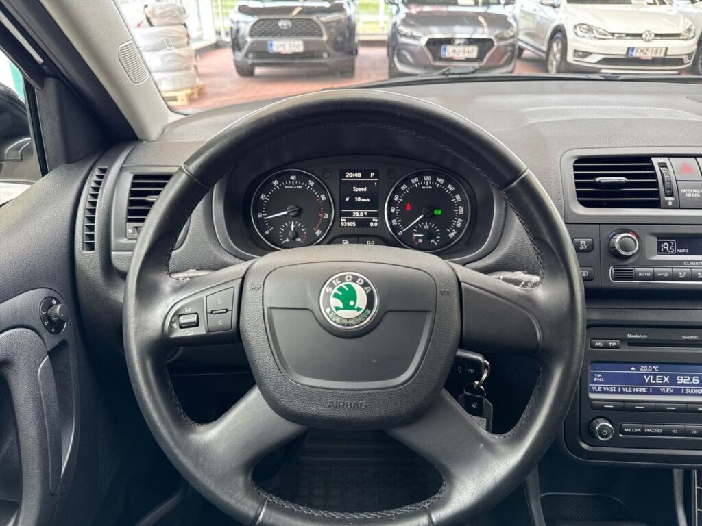 Skoda Fabia 2010 Musta