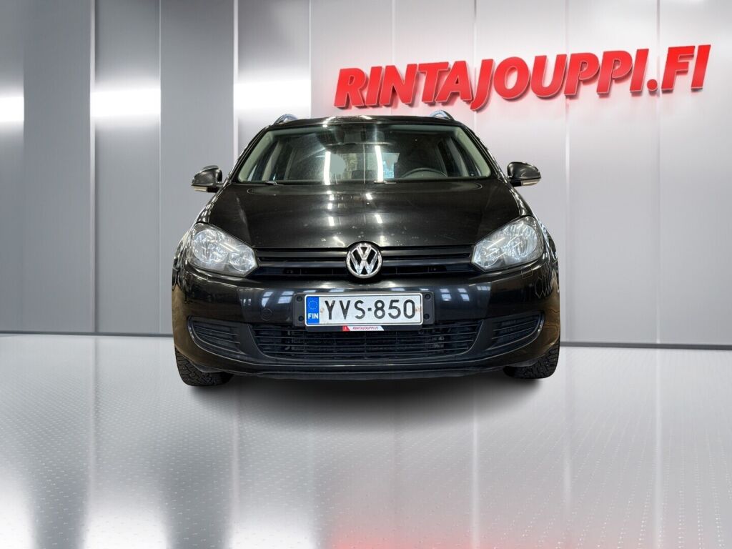 Volkswagen Golf 2010 Musta