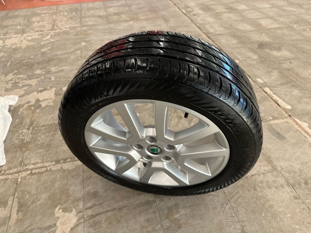 Skoda Yeti 2011 Punainen