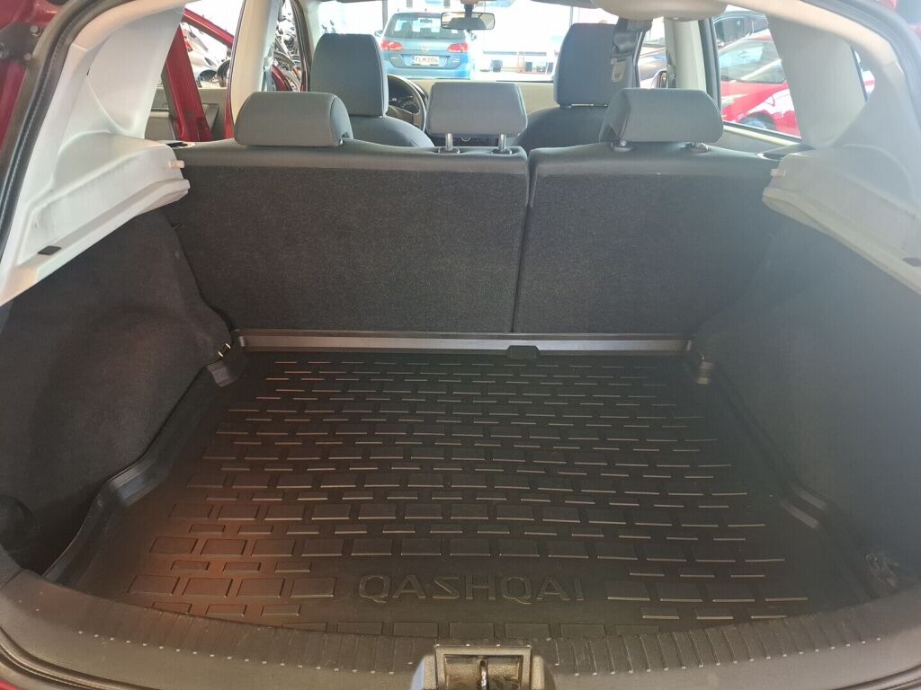 Nissan Qashqai 2010 Punainen