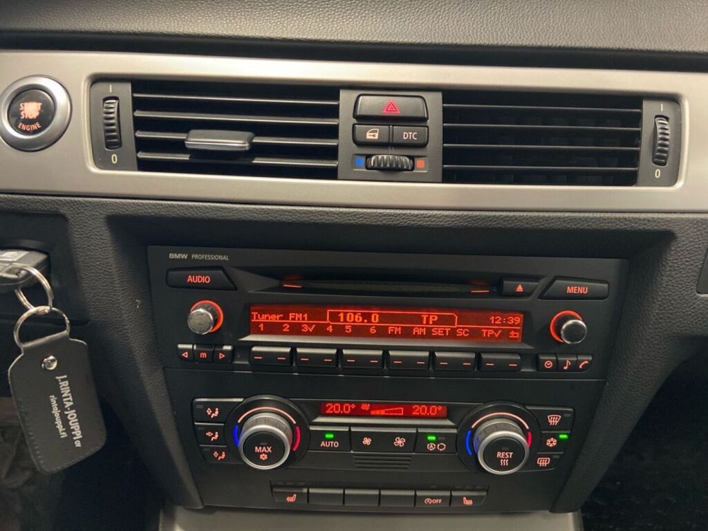 BMW 320 2007 Punainen