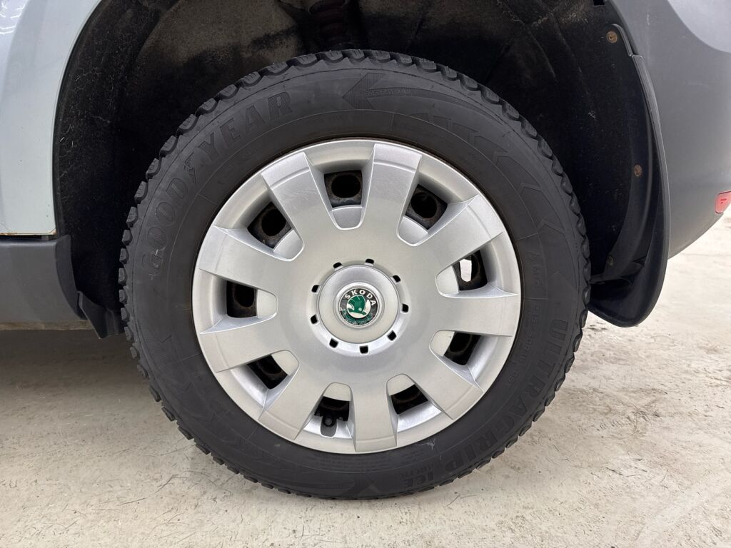 Skoda Yeti 2010 Sininen