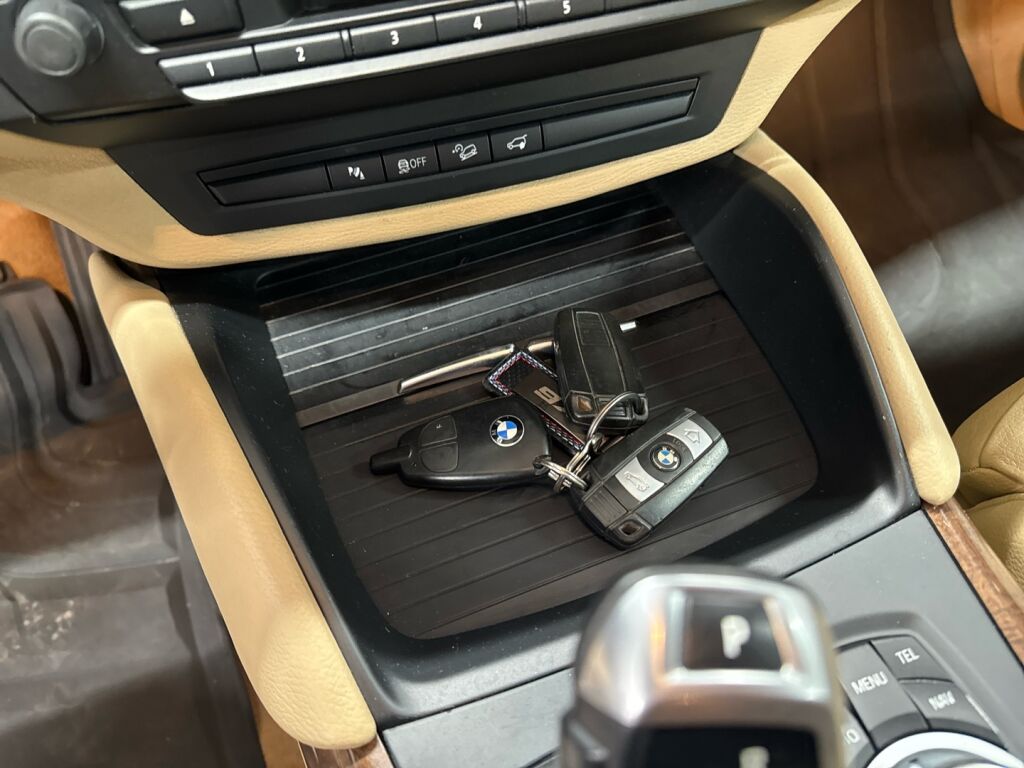 BMW X6 2010 Punainen