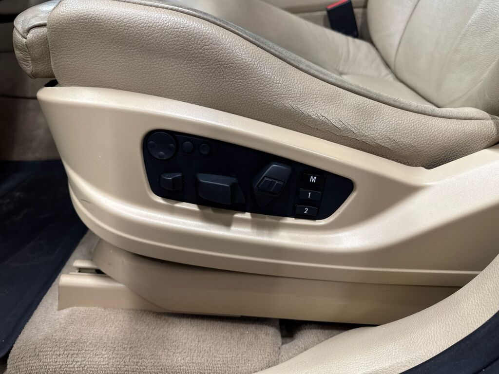BMW X6 2010 Punainen