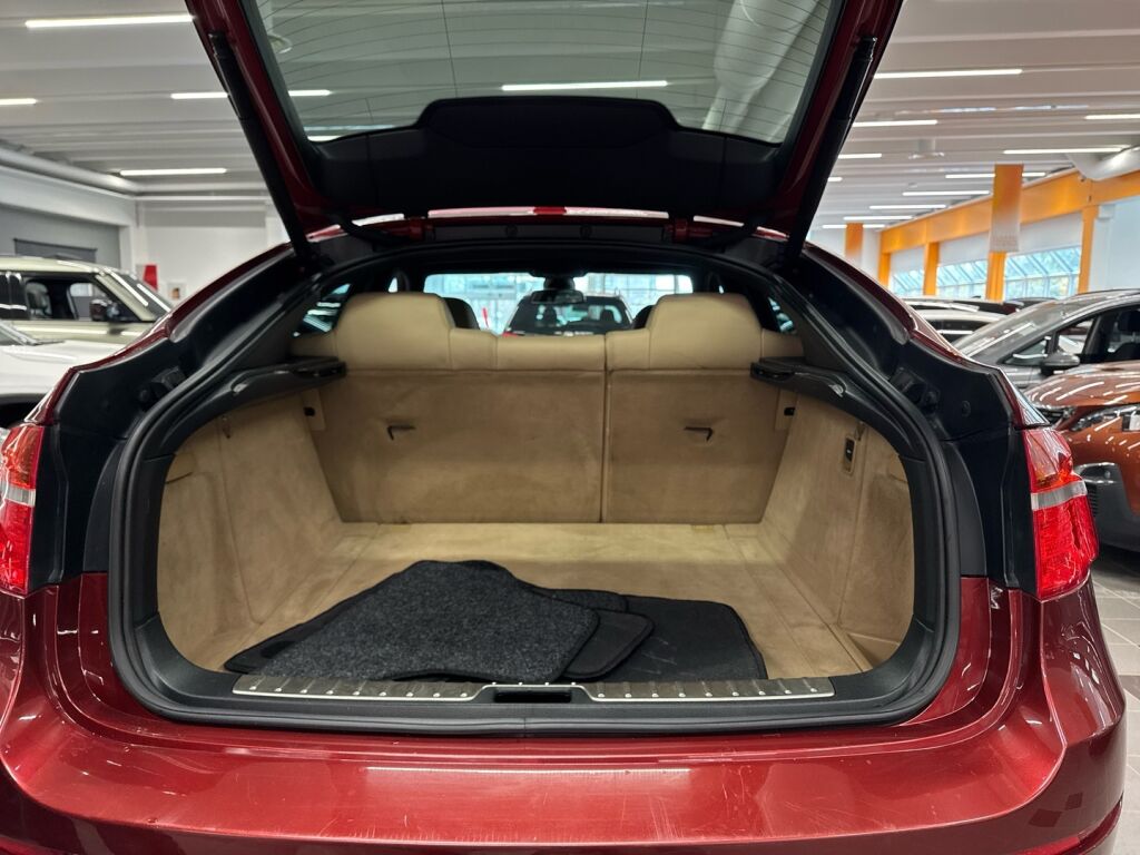 BMW X6 2010 Punainen