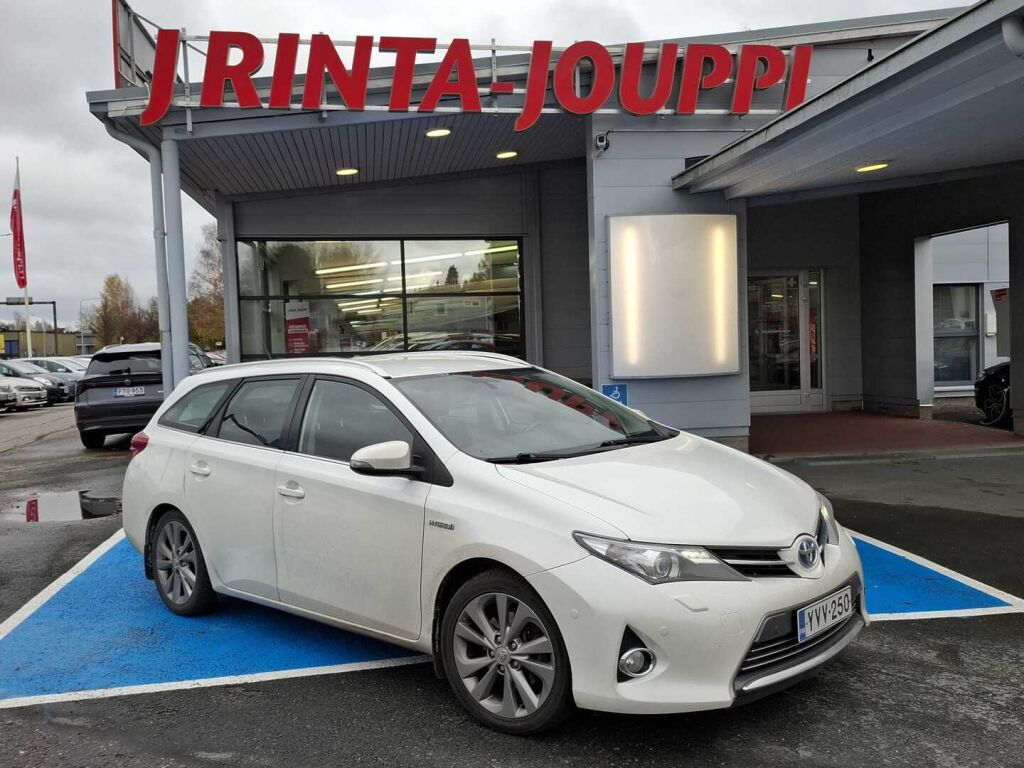 Toyota Auris 2013 Valkoinen