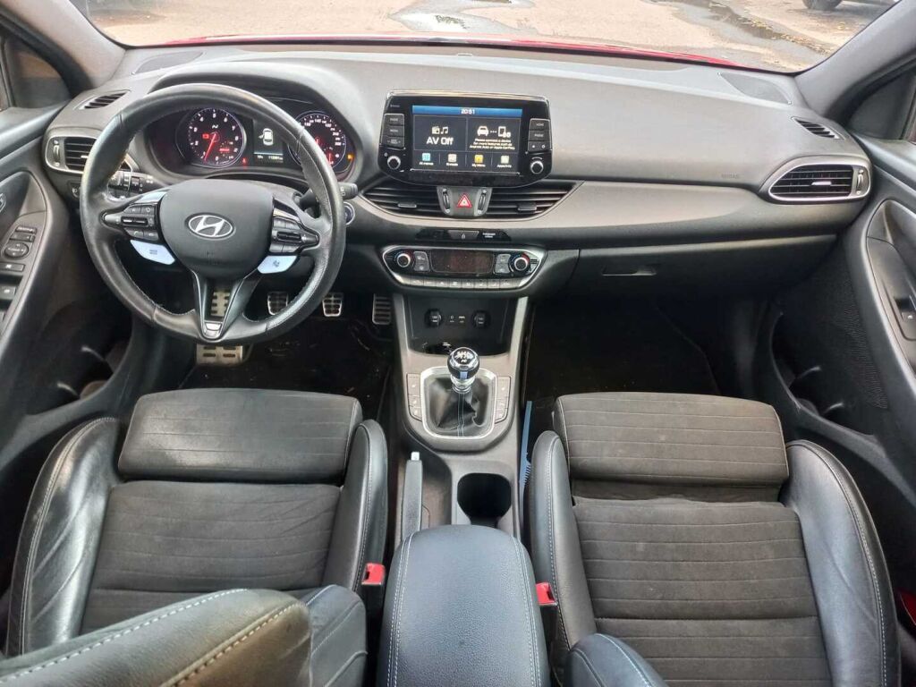 Hyundai i30 5d 2019 Punainen
