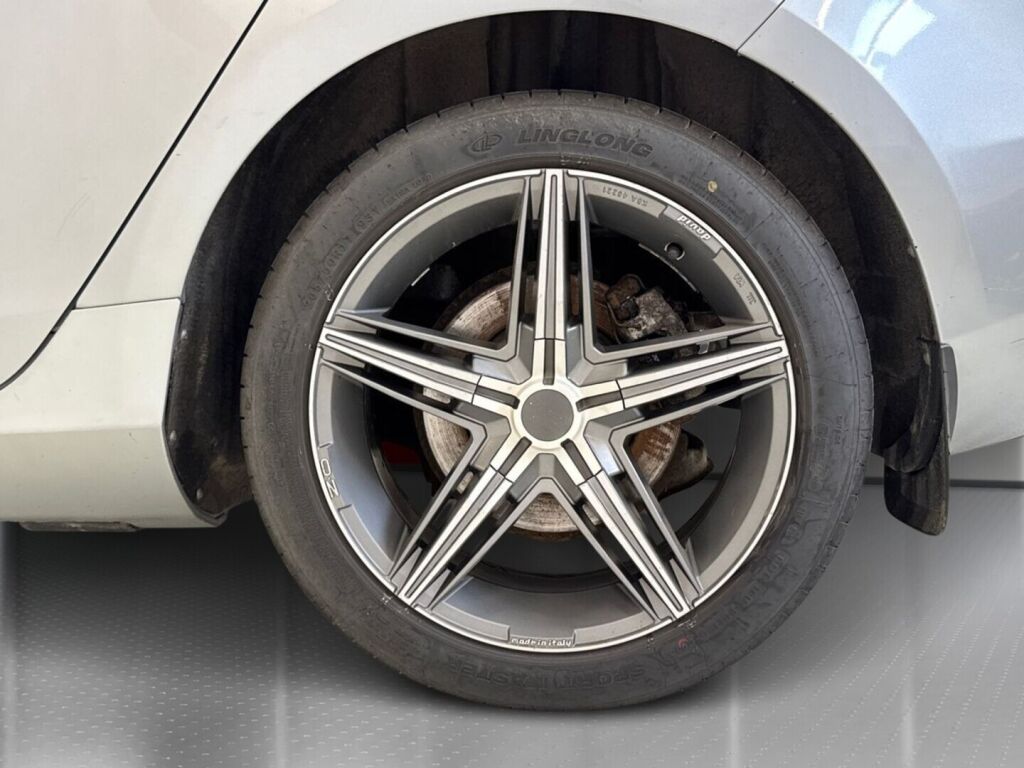 Volvo V40 2013 Harmaa