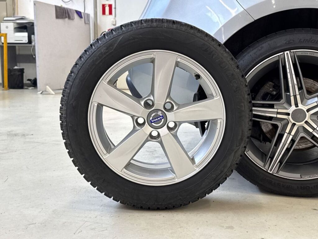 Volvo V40 2013 Harmaa