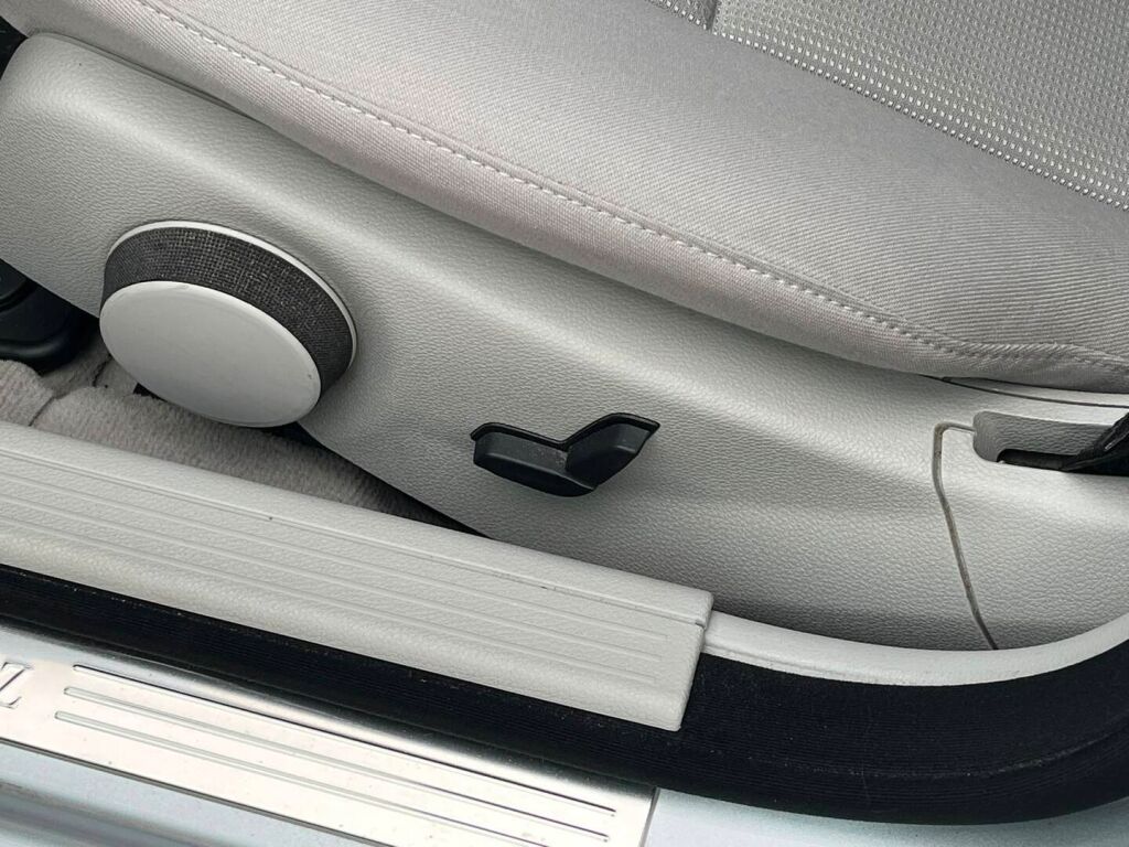 Mercedes-Benz C 2011 Harmaa