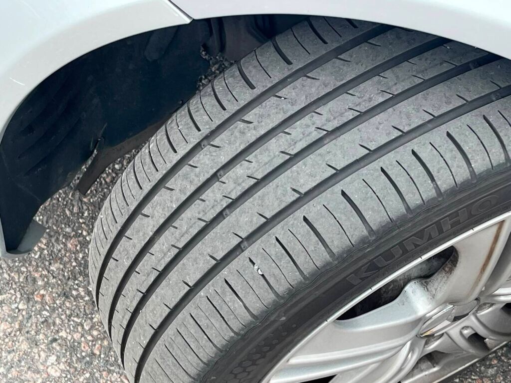 Mercedes-Benz C 2011 Harmaa