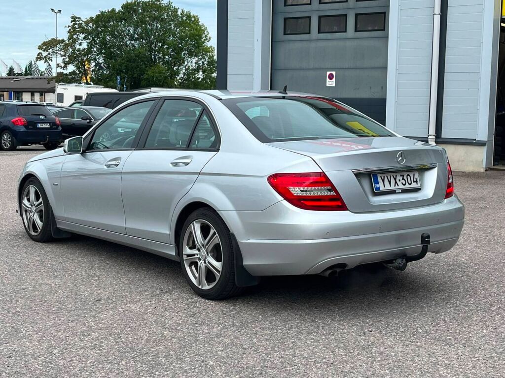 Mercedes-Benz C 2011 Harmaa
