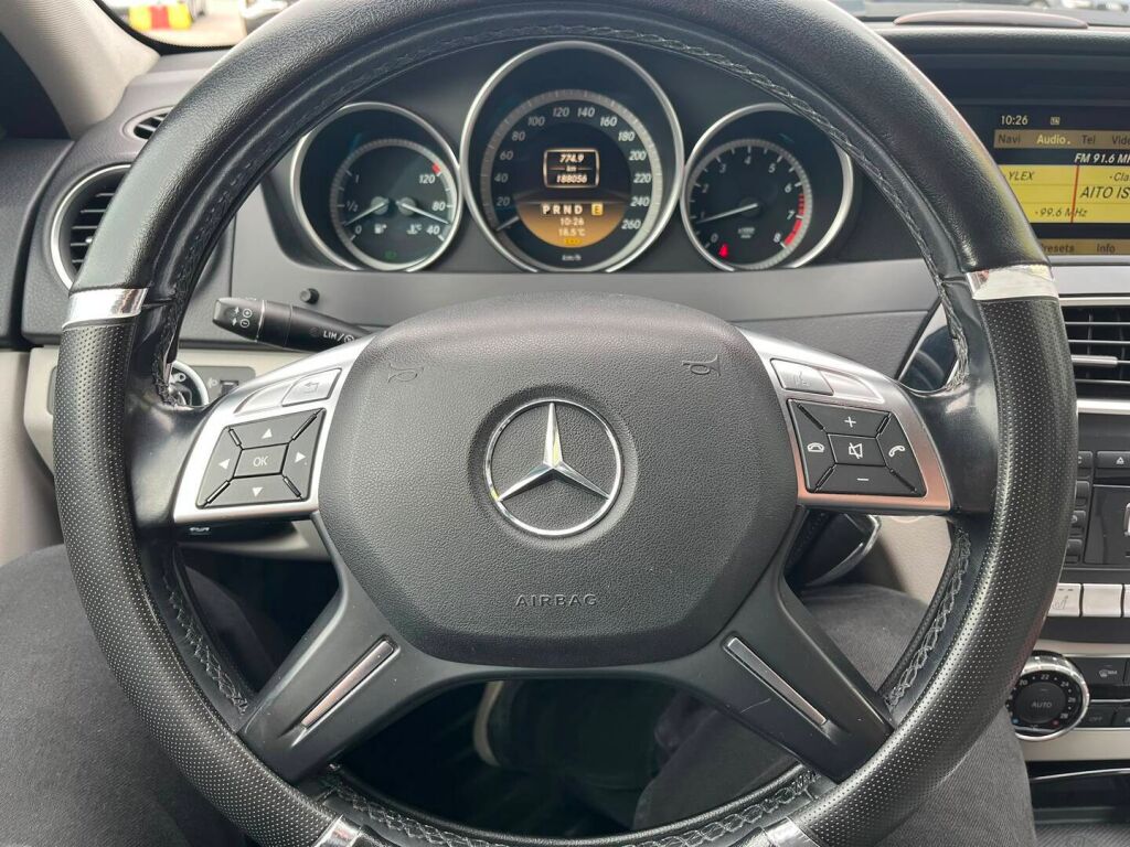 Mercedes-Benz C 2011 Harmaa