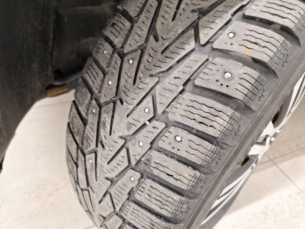 Dacia Duster 2013 Valkoinen