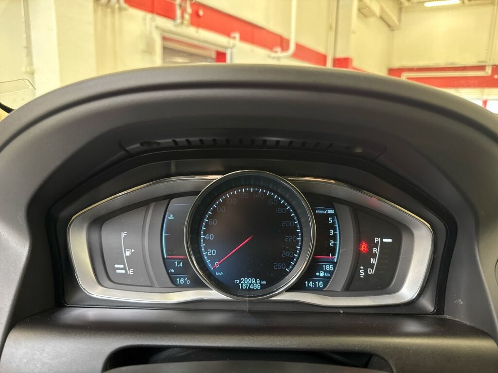Volvo XC60 2013 Musta