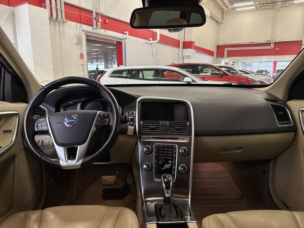 Volvo XC60 2013 Musta