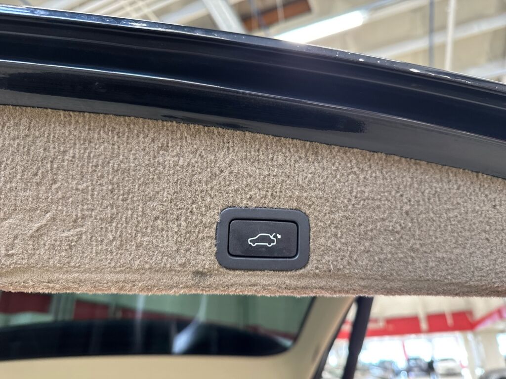 Volvo XC60 2013 Musta