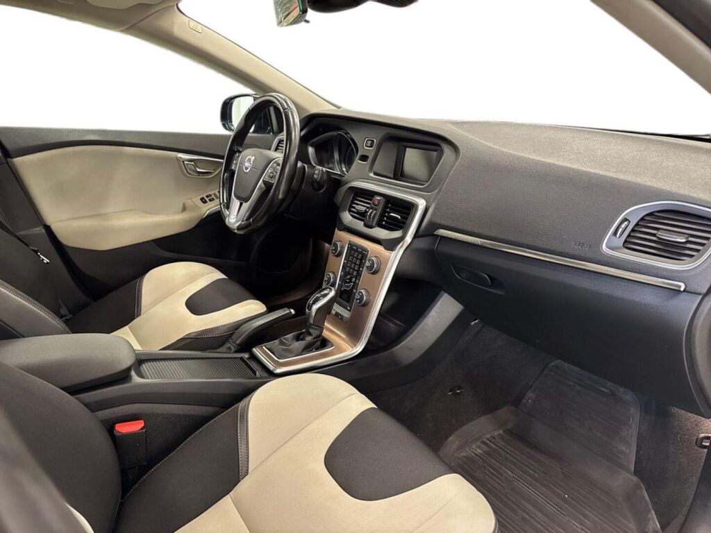 Volvo V40 Cross Country 2013 Harmaa