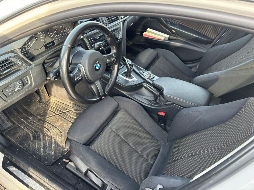 BMW 320 2013 Valkoinen