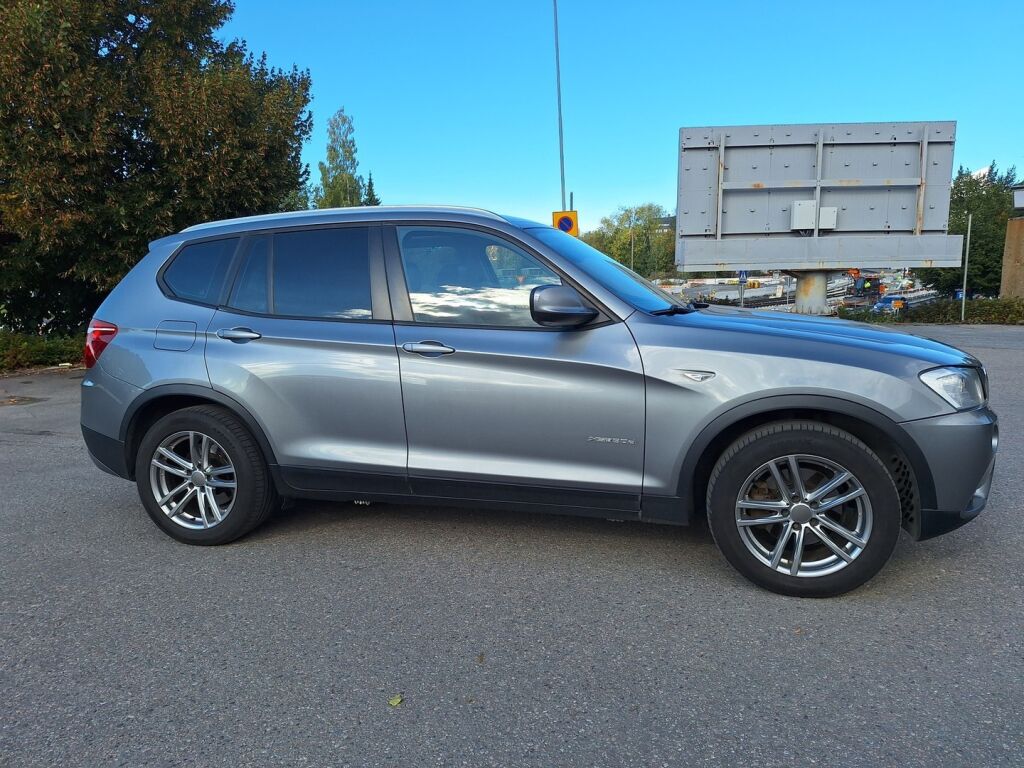 BMW X3 xDrive30d TwinPower Turbo A F25 2011, kuva 3/18