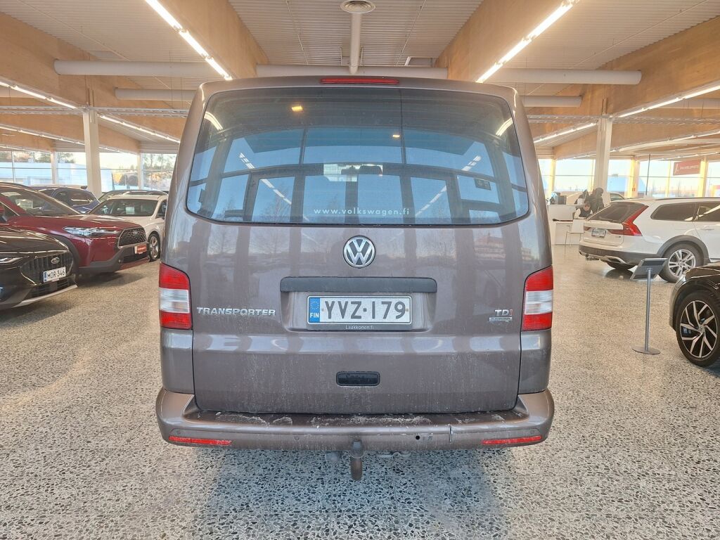 Volkswagen Transporter 2013 Ruskea (beige)
