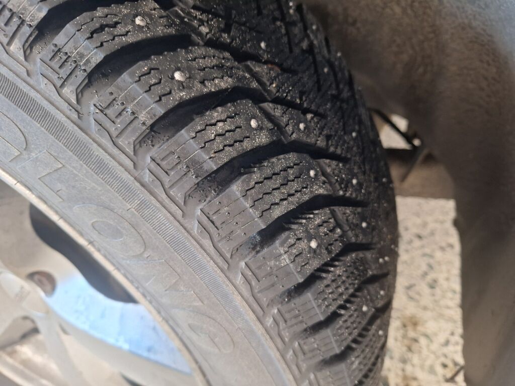 Volkswagen Transporter 2013 Ruskea (beige)