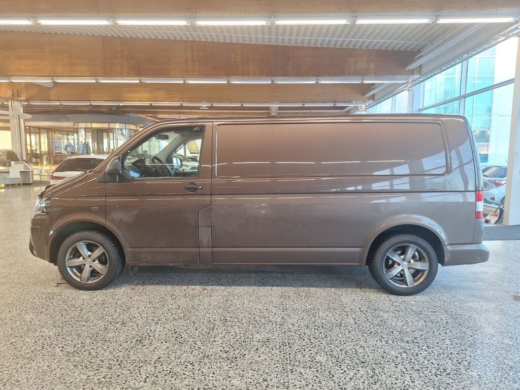 Volkswagen Transporter 2013 Ruskea (beige)