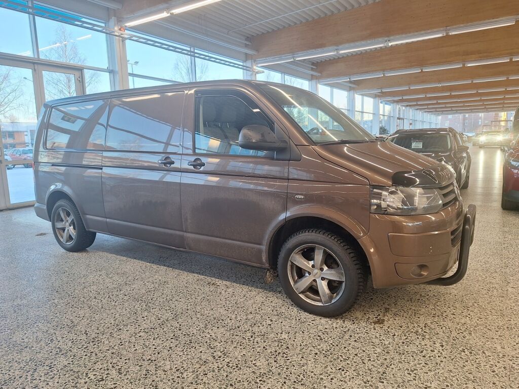 Volkswagen Transporter 2013 Ruskea (beige)