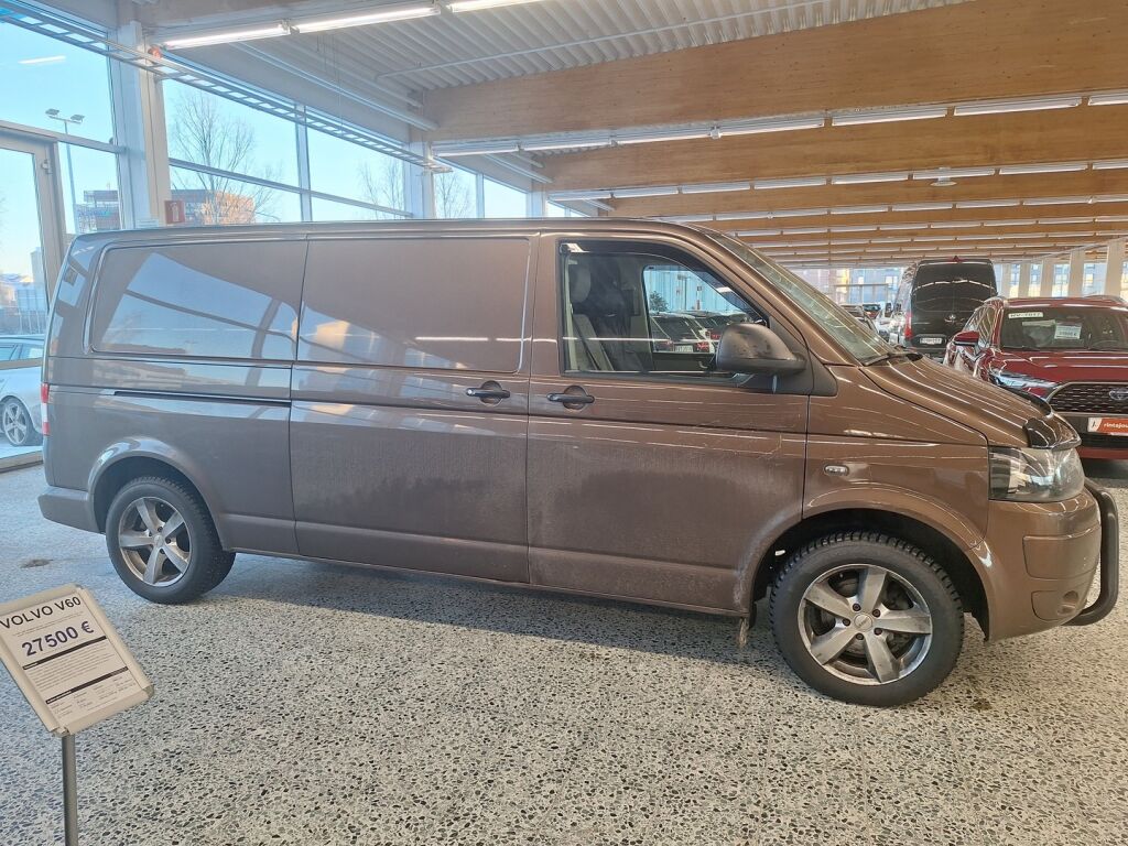 Volkswagen Transporter 2013 Ruskea (beige)