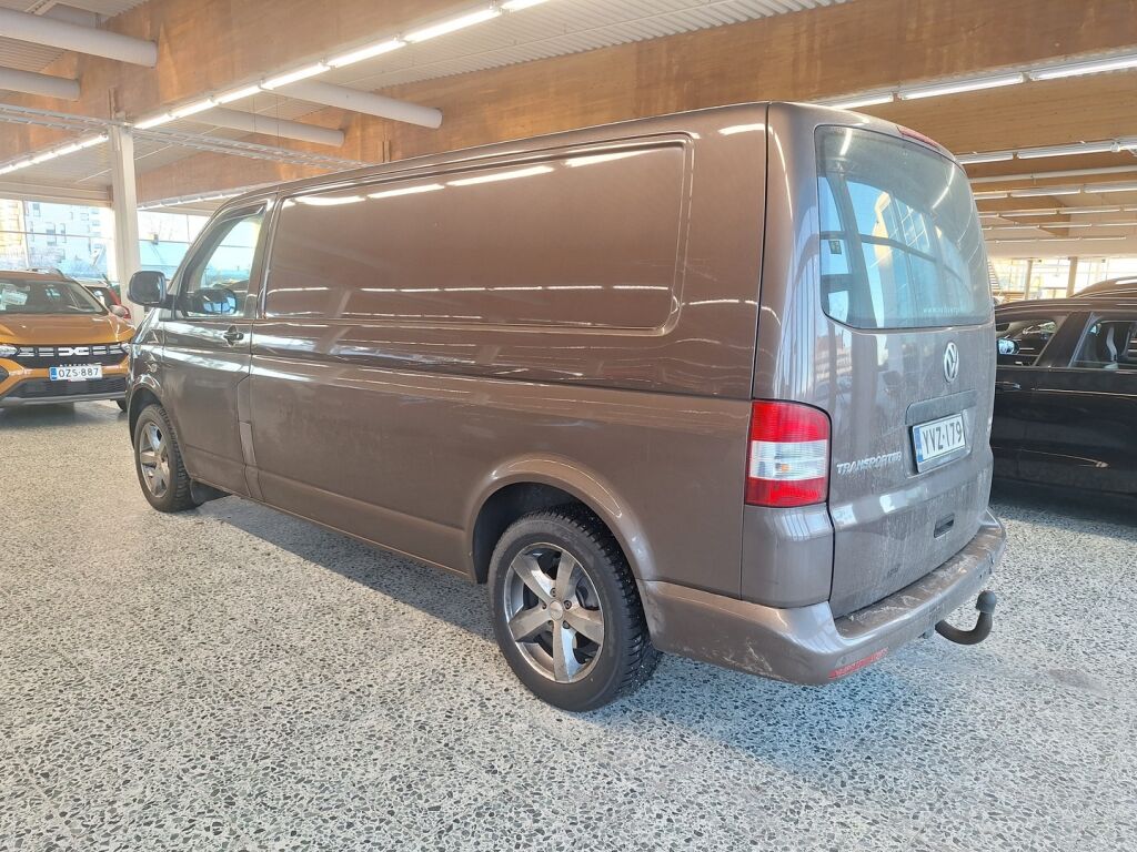 Volkswagen Transporter 2013 Ruskea (beige)