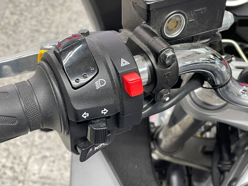 Suzuki GSF 2009 