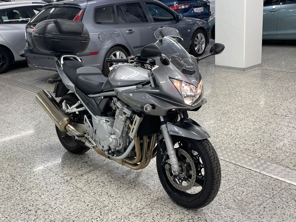 Suzuki GSF 2009 