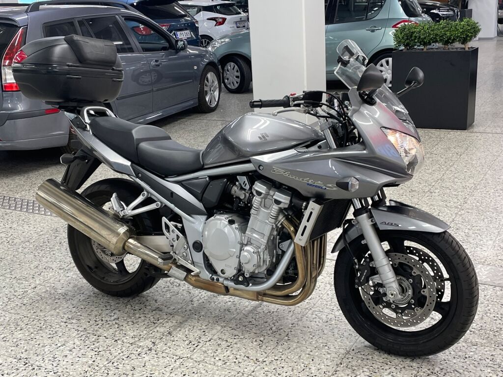 Suzuki GSF 2009 