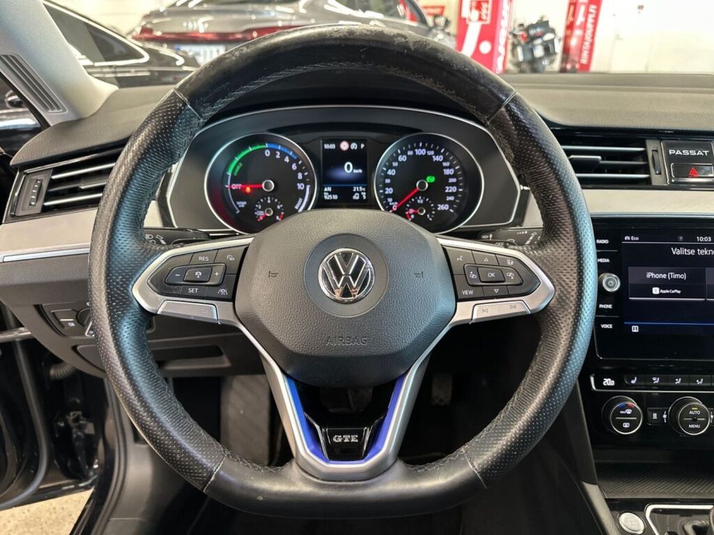 Volkswagen Passat 2020 Musta