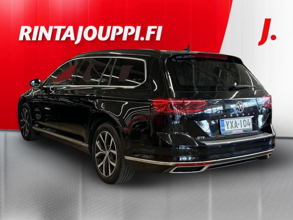 Volkswagen Passat 2020 Musta