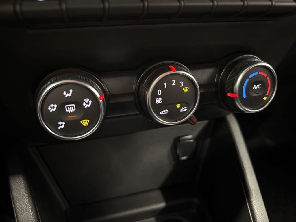 Dacia Duster 2019 Sininen
