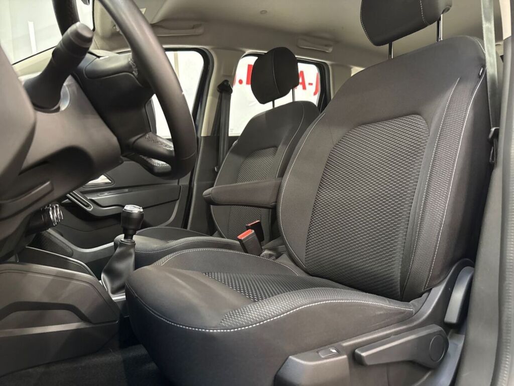 Dacia Duster 2019 Sininen