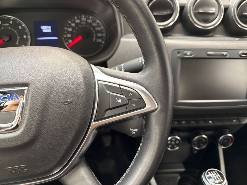 Dacia Duster 2019 Sininen